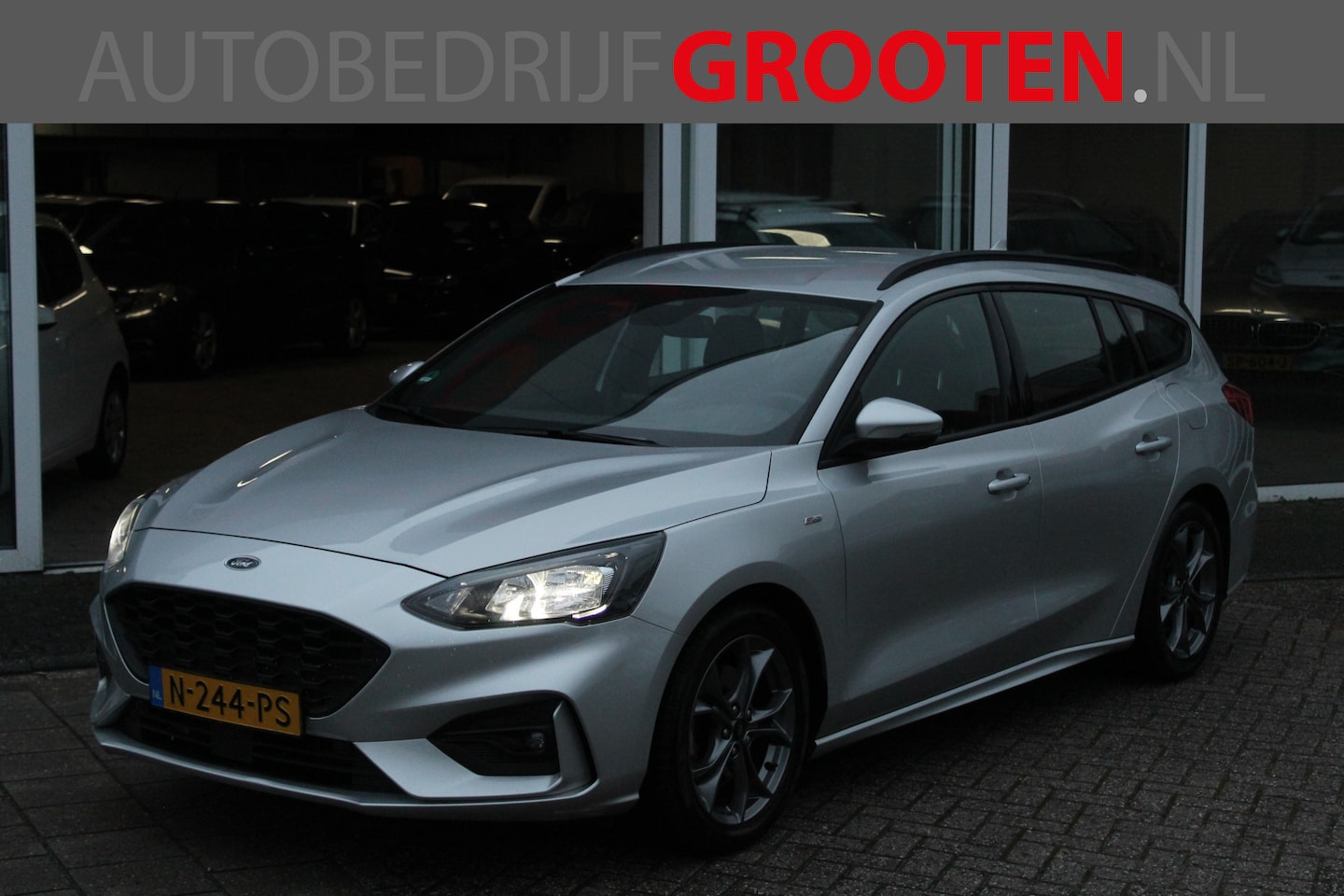 Ford Focus Wagon - 1.0 EcoBoost Hybrid ST Line Business 1.0 EcoBoost Hybrid ST Line Business - AutoWereld.nl