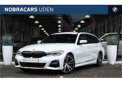BMW 3-serie Touring - 320i High Executive M Sport Automaat / Trekhaak / Sportstoelen / Achteruitrijcamera / M Sp