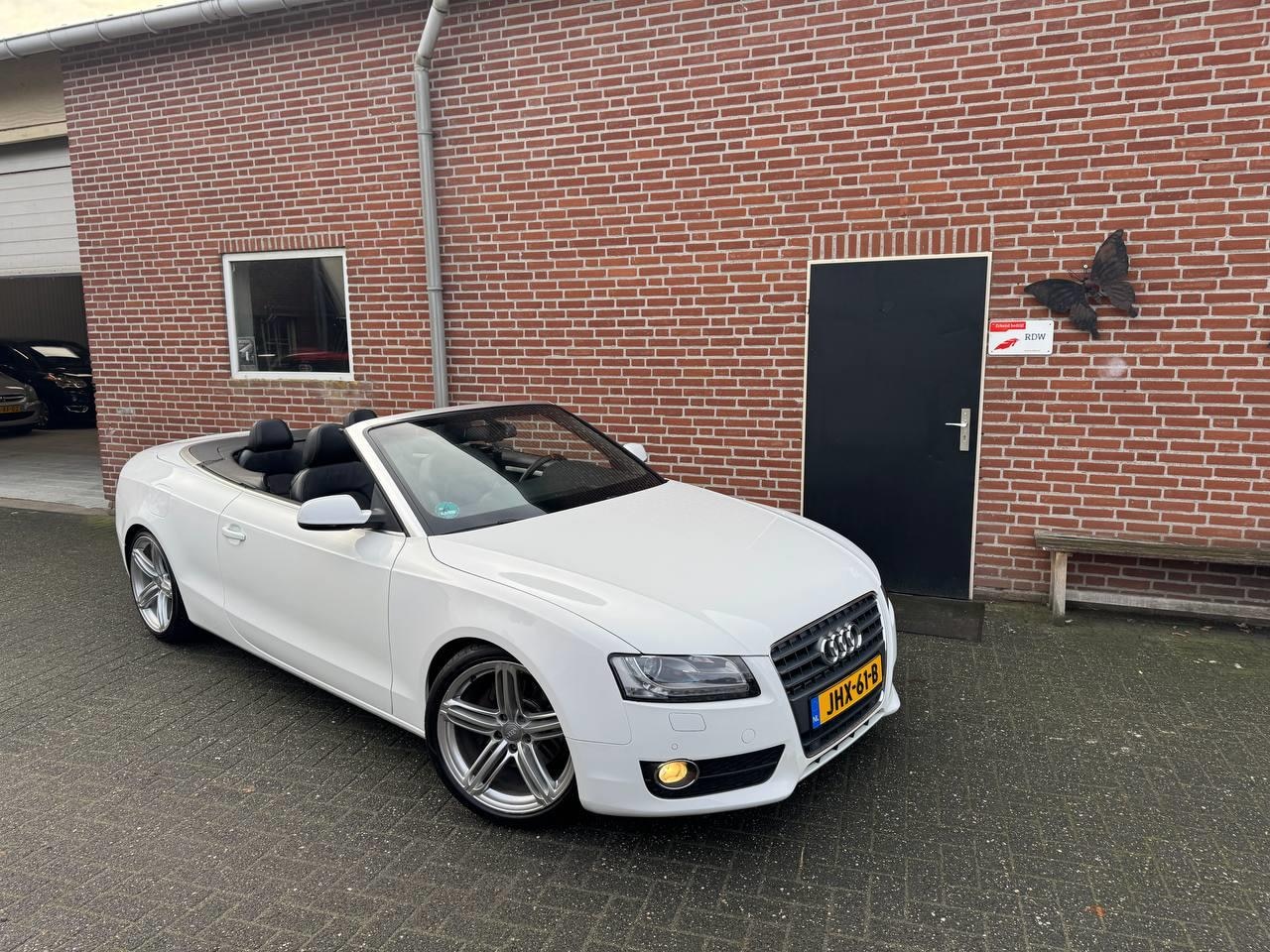 Audi A5 Cabriolet - Youngtimer 2.0 TFSI Stoelverwarming, Navi , S line 19 inch - AutoWereld.nl