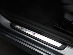 BMW 3-serie Touring - 330e M-Sportpakket Pro / HIFI / Stoelverwarming / Comfort Access / Extra Getint Glas /