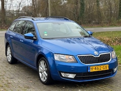 Skoda Octavia Combi - 1.4 TSI Greentech Ambition DSG Navi