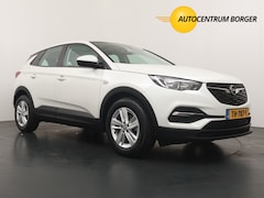 Opel Grandland X - 1.2 Turbo Automaat PanoDak/Navi/Airco/17"LM / Trekhaak /Camera / Parkeersensoren