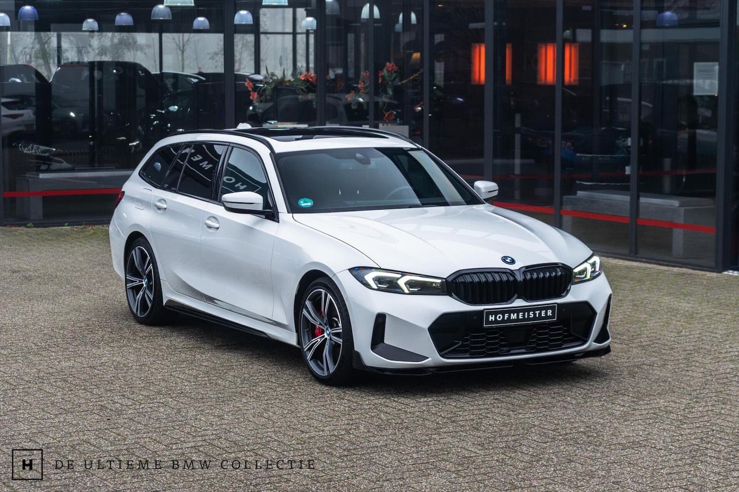 BMW 3-serie Touring - 330e M-Sport | Pano | Memory | Adaptive Cruise - AutoWereld.nl