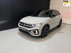 Volkswagen T-Roc - 1.5 TSI R-Line Business 3x R-Line| Pano |Beats|trekhaak