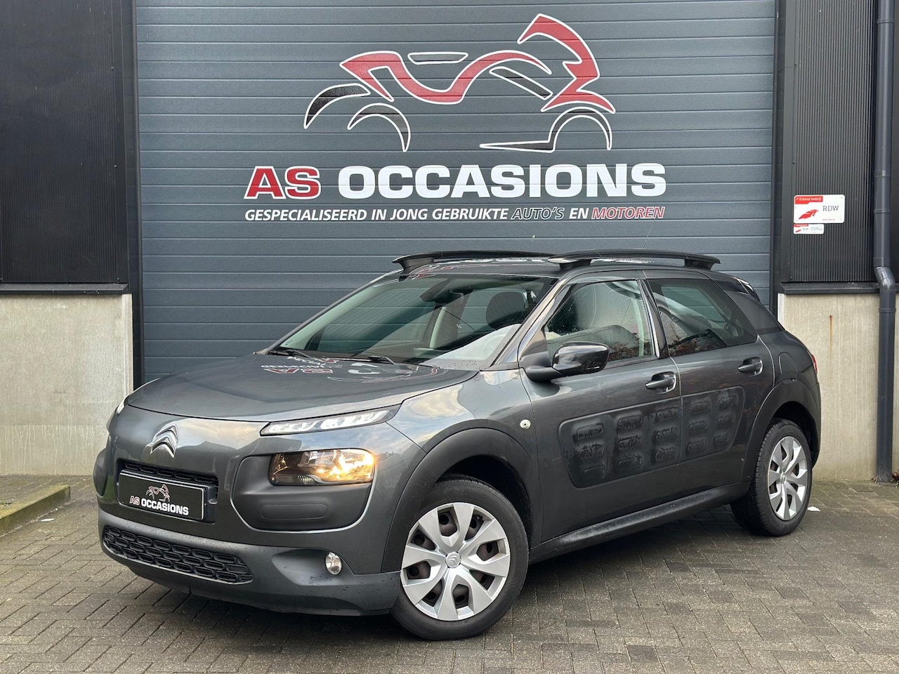 Citroën C4 Cactus - 1.2 PureTech Business - CAM - Cruise - BT - Incl Beurt - AutoWereld.nl