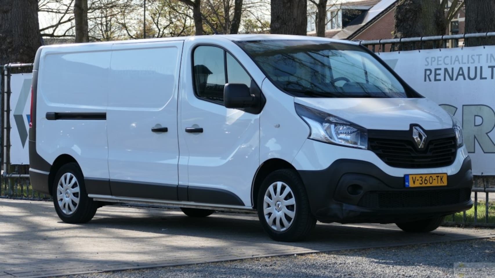 Renault Trafic - L2H1 dCi 120 Comfort Gekoeld transport - AutoWereld.nl