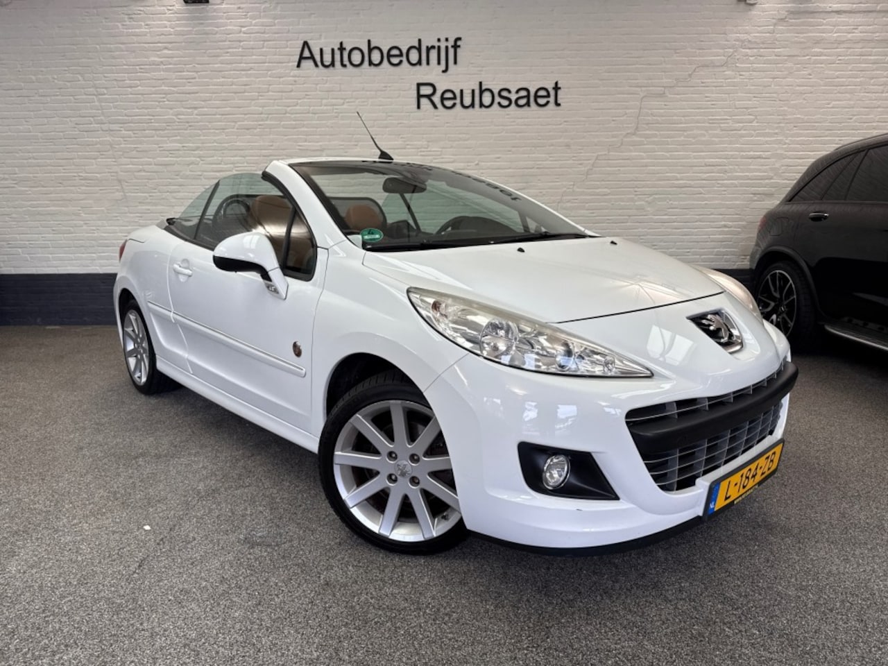 Peugeot 207 - 1.6 VTI Roland Garros Clima Cruise Leder Incl 12Mnd Garantie - AutoWereld.nl