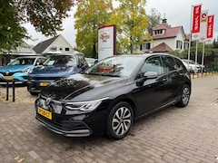 Volkswagen Golf - 1.5 TSI 150PK ACTIVE / CARPLAY / STOEL+STUUR VERWARMING