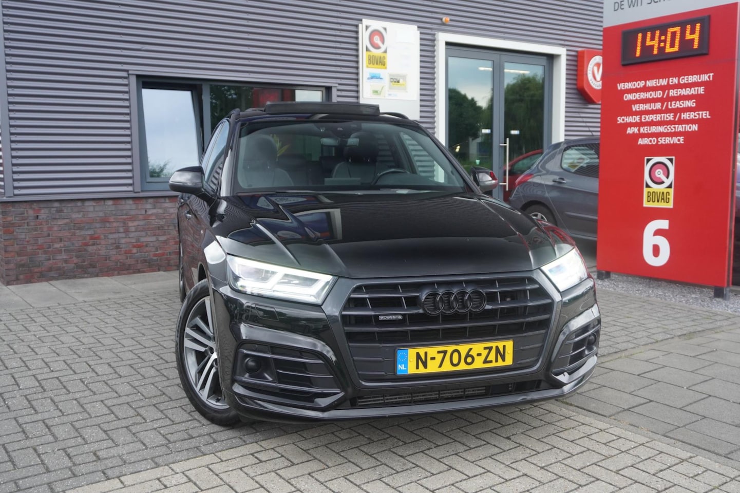 Audi Q5 - 2.0 TFSI quattro Sport S Line Black Edition / Pano / Luchtvering / Dealer onderhouden / Tr - AutoWereld.nl