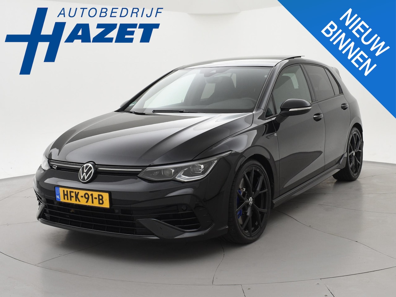 Volkswagen Golf - R 2.0 TSI R 4MOTION 320 PK + AKRAPOVIC UITLAAT | PANORAMA | STOELVENTILATIE | HARMAN/KARDO - AutoWereld.nl