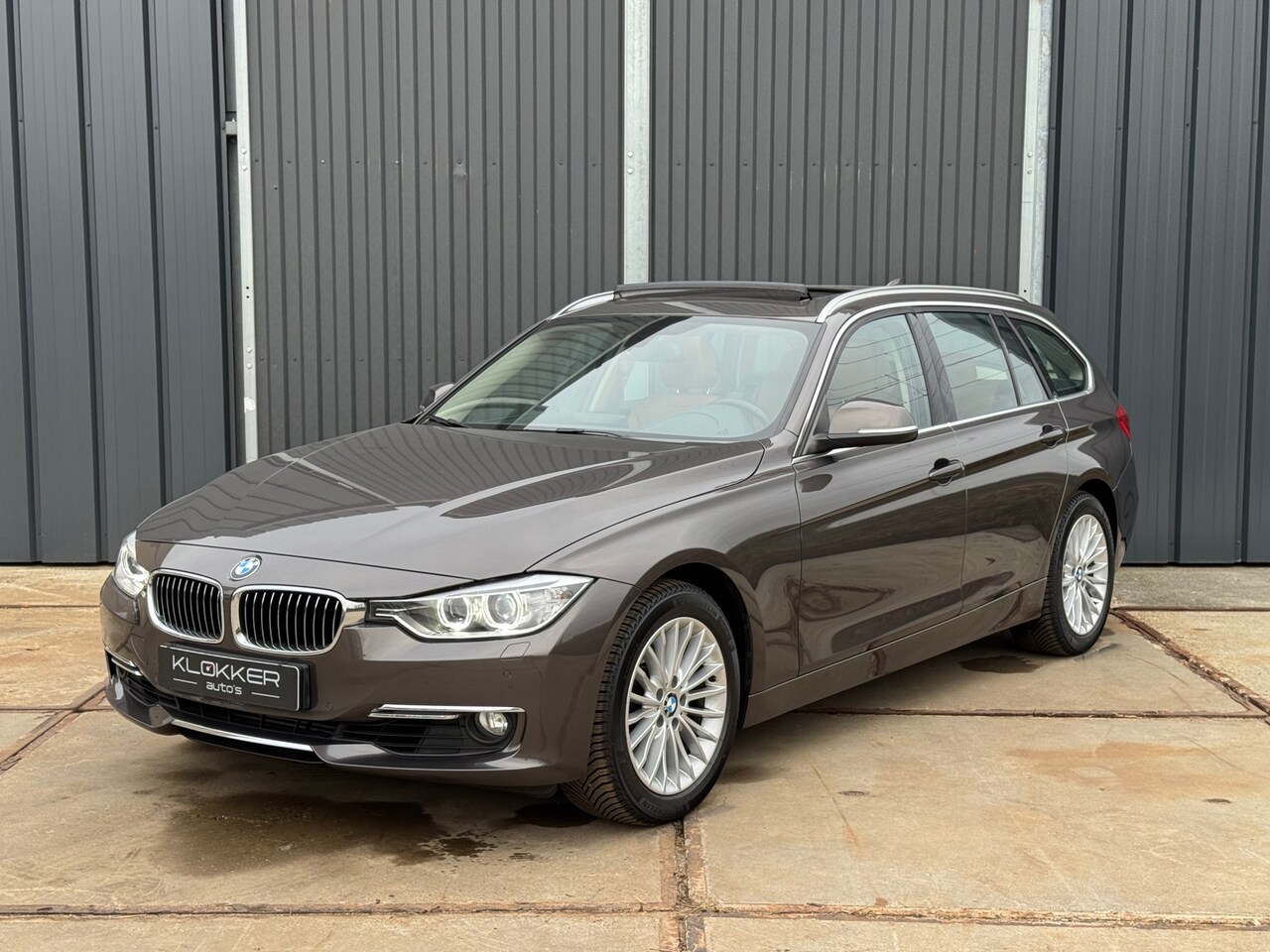 BMW 3-serie Touring - 328i xDrive High Executive Luxury Line 1E EIG | Dealer ondh. - AutoWereld.nl