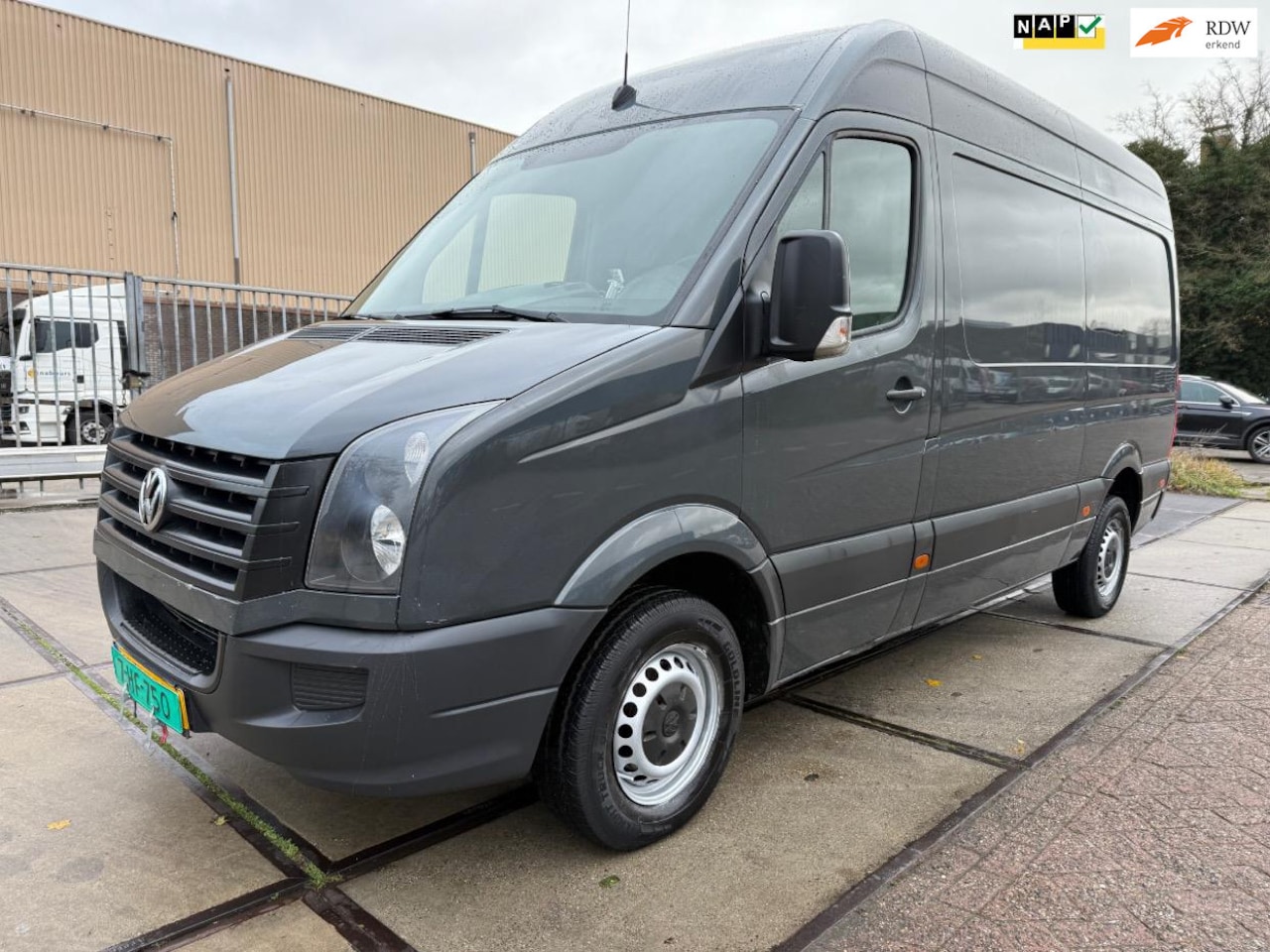 Volkswagen Crafter - 32 2.0 TDI L2H3 BM 32 2.0 TDI L2H3 BM - AutoWereld.nl