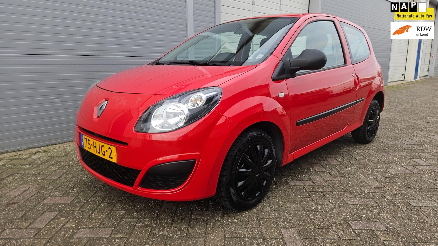 Renault Twingo - 1.2 Authentique | Isofix | NAP - AutoWereld.nl