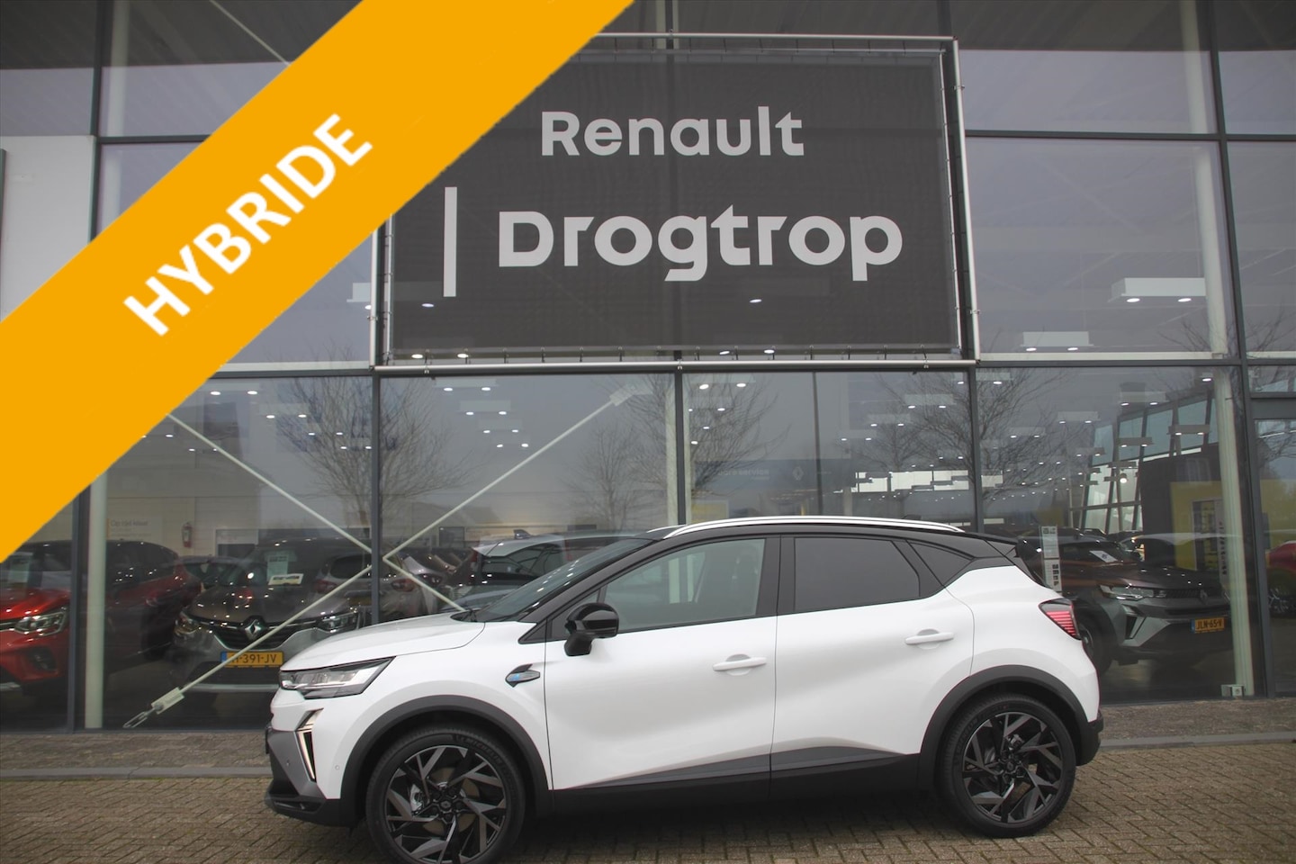 Renault Captur - 160PK-HYBRID-ESPRIT ALPINE-NAVI-360CAM-NORM €.39.525,= - AutoWereld.nl