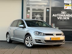 Volkswagen Golf - 1.0 TSI Connected Series Camera Nap Navi