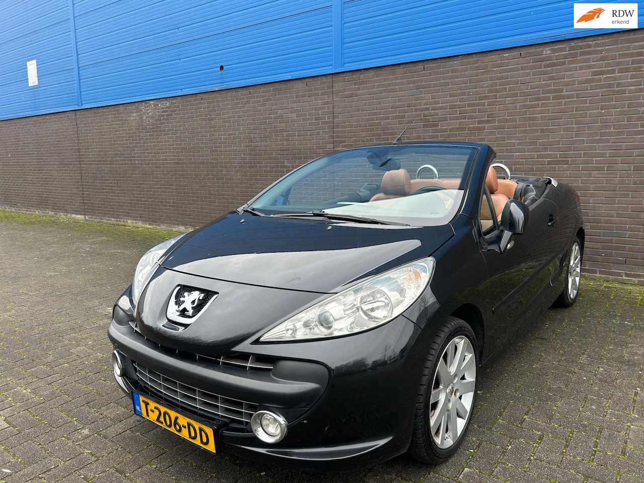 Peugeot 207 CC - 1.6 VTi | Stoelverwarming | 17” LM Velgen | Leer | Climate Control | El. Spiegels & Ramen - AutoWereld.nl