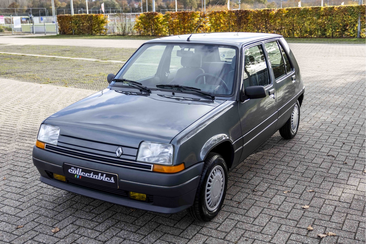 Renault 5 - 1.4 Cosmopolitan Automaat Suurbekr.  NL geleverd - AutoWereld.nl