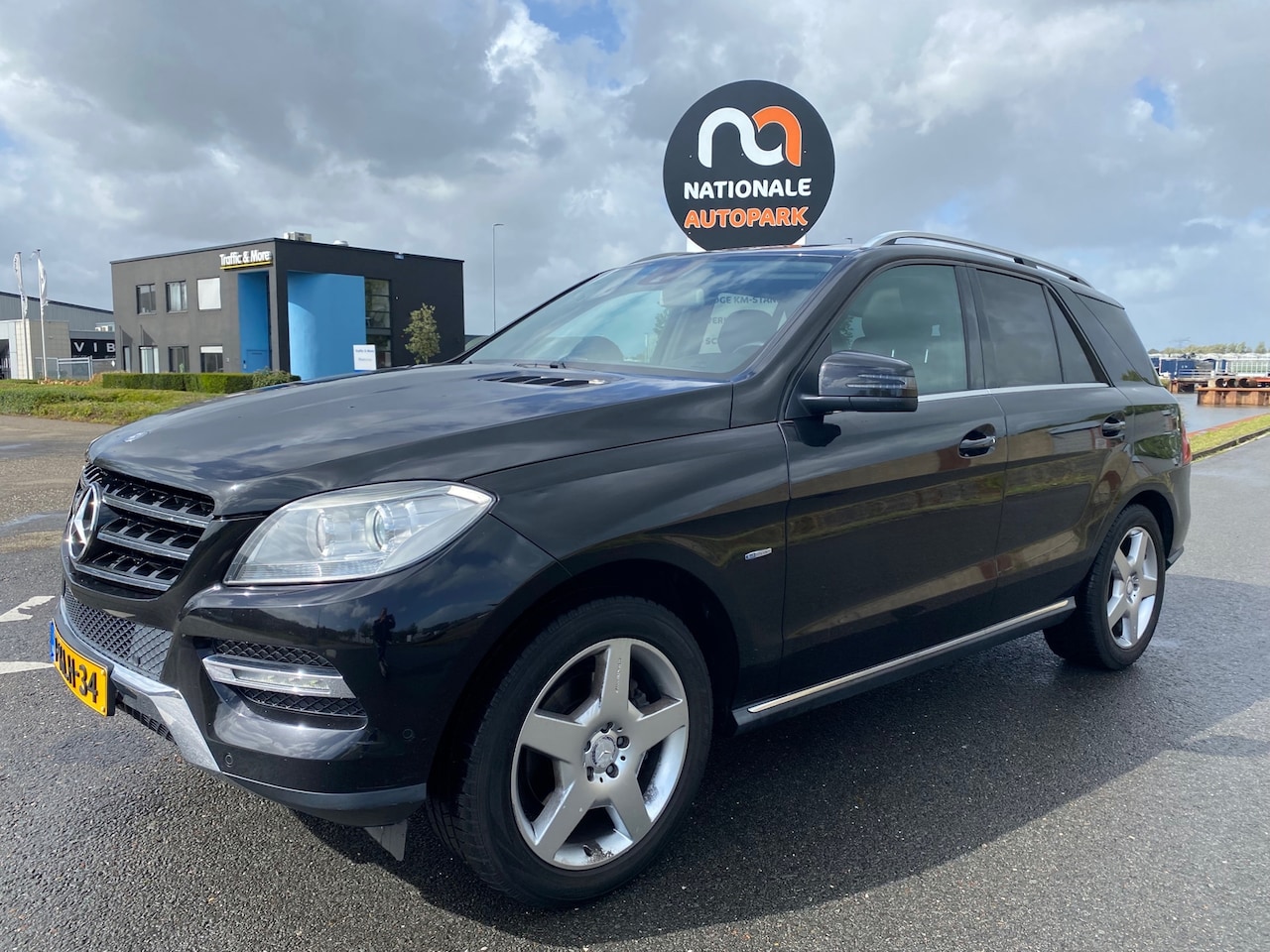 Mercedes-Benz M-klasse - 2012 * 350 BlueTEC * AUTOMAAT * LED * LMV * CRUISE CONTROL - AutoWereld.nl