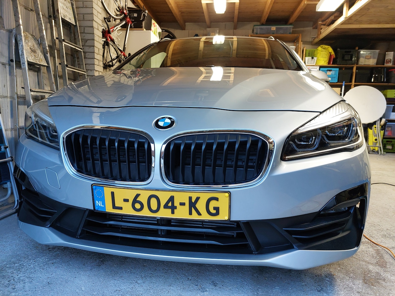 BMW 2-serie Active Tourer - 218i Business Edition Plus 1.5 3cyl turbo 136pk 6V Handgeschakeld - AutoWereld.nl