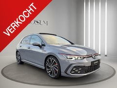 Volkswagen Golf - 2.0 TSI GTI Pano Head-Up | 19"Velg | Camera | Vol Leer | Standkachel | Sfeerverl. Matrix-L