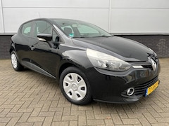 Renault Clio - 1.2 16V 5drs - Airco - LED verlichting - Bluetooth - Cruise control - Aux & USB - isofix