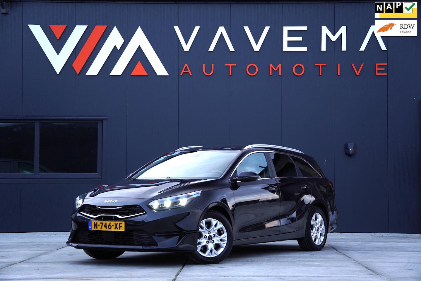 Kia Cee'd Sportswagon - Ceed 1.0 T-GDi MHEV DynamicPlusLine 2022 Automaat Trekhaak Stoelvewarming Carplay Keyless - AutoWereld.nl