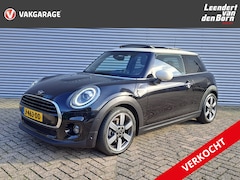 MINI Cooper - 1.5 60 Years Edition AUTOMAAT | Navigatie | Cruise | Stoelverwarming | Schuif-/kanteldak |