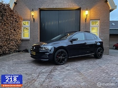 Volkswagen Polo - 1.0 TSI Highline R-Line Pano Keyless 18'' LM