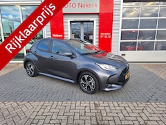 Toyota Yaris - 1.5 Hybrid 115 Dynamic met Comfort Pack Nu tijdelijk met gratis trekhaak