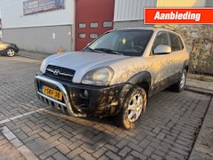 Hyundai Tucson - 2.0 CRDi Style LEER CLIMA MOTOR NOT GOOD EXPORT HANDEL