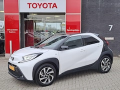 Toyota Aygo X - PULSE AUTOMAAT CAMERA AD-CRUISE BI-TONE APPLE/ANDROID LED PRIVACY-GLASS 17"LM-VELGEN