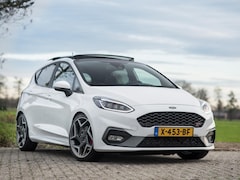 Ford Fiesta - 1.5 EcoBoost ST-3 Pano B&O Keyless Winter