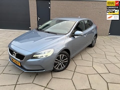 Volvo V40 - 2.0 T2 Nordic+ LUXURY|Nederlandse auto|Navi , LED verlichting en ASR
