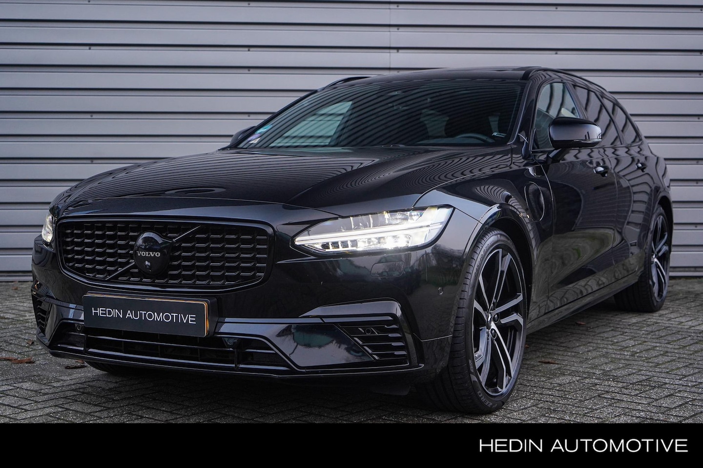 Volvo V90 - 2.0 T6 Plug-in hybrid AWD Ultimate Dark | Google on board | Long Range | Sportstoelen | Lu - AutoWereld.nl