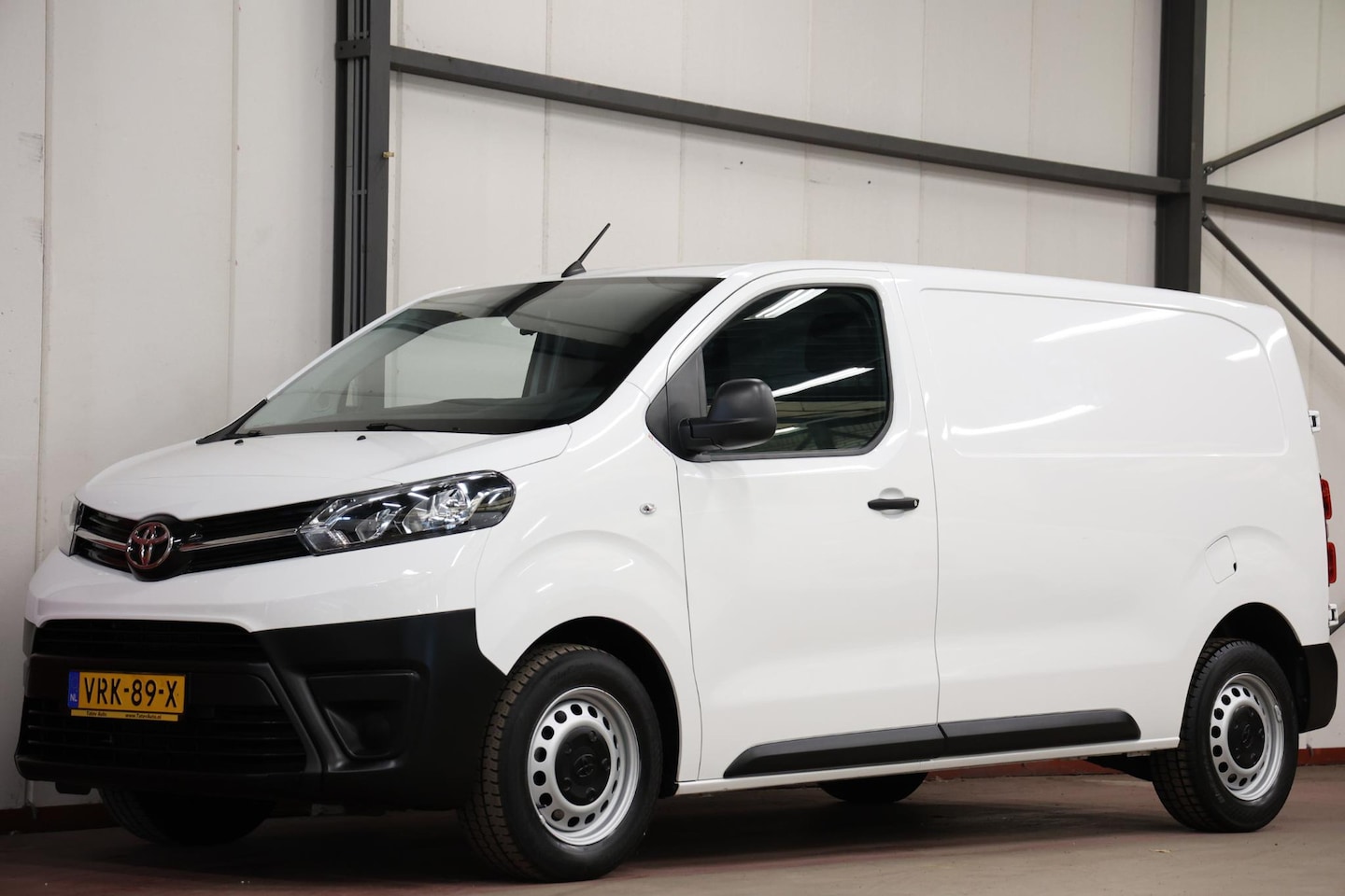 Toyota ProAce Worker - 2.0 D-4D Live L2H1 LANG - AutoWereld.nl