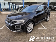 Volkswagen T-Roc - 1.5 TSI Sport | LED | Camera | Navi | Cruise C. | St.kachel |