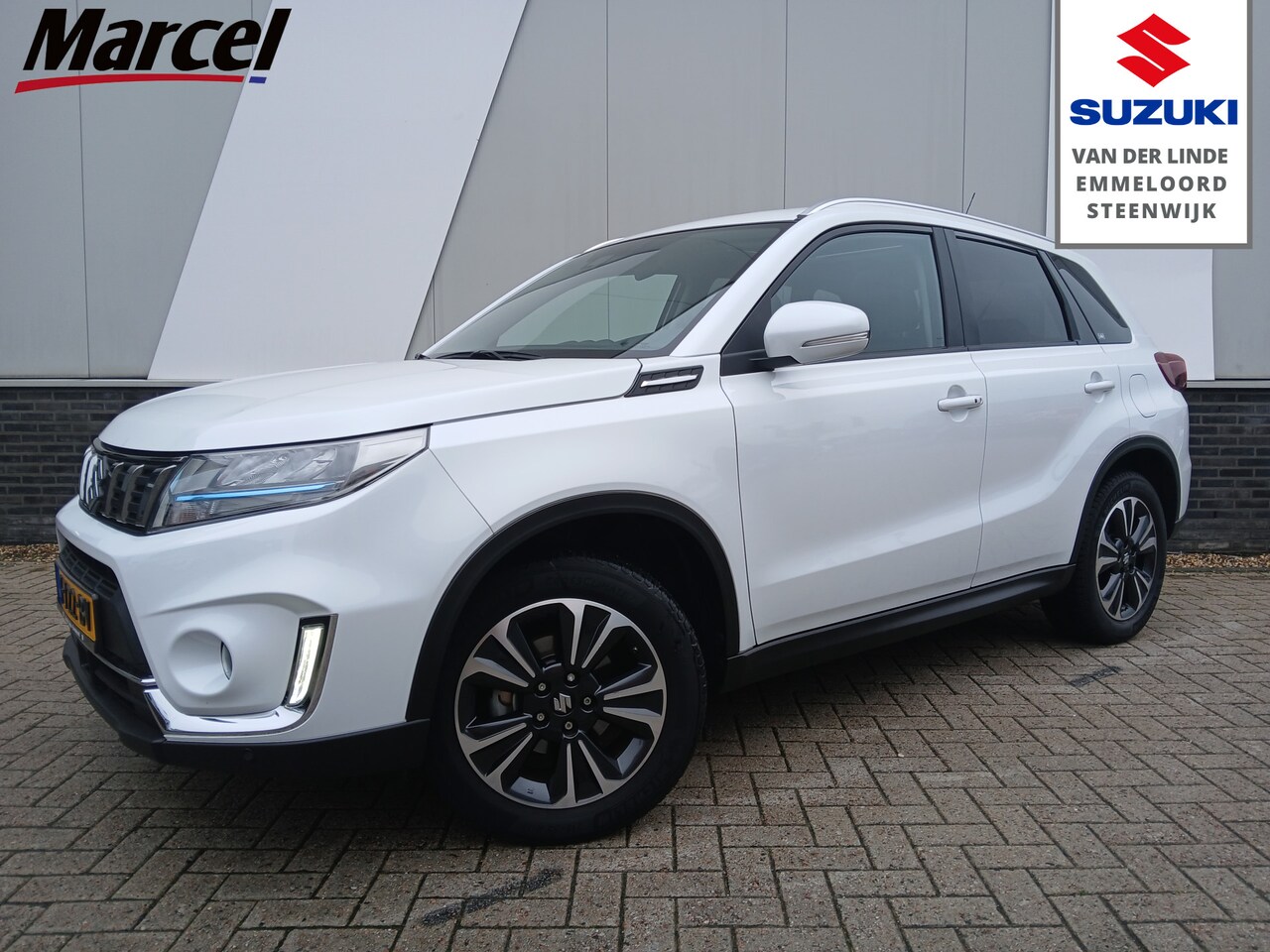Suzuki Vitara - 1.4 Boosterjet 129pk Style Smart Hybrid | Apple/Android auto | Navi | PDC v+a | Pano | Ad - AutoWereld.nl