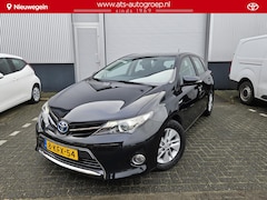 Toyota Auris - 1.8 Hybrid Aspiration | Navigatie | Org NL en dealerkwaliteit | 99.000 km |