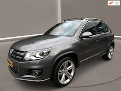 Volkswagen Tiguan - 1.4 TSI R- Line 161 Pk Airco Navi Xenon- Led Panodak 176 dkm Nap 1e Eig
