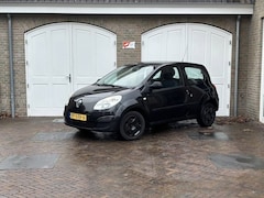 Renault Twingo - 1.2 Authentique nieuwe distributieriem