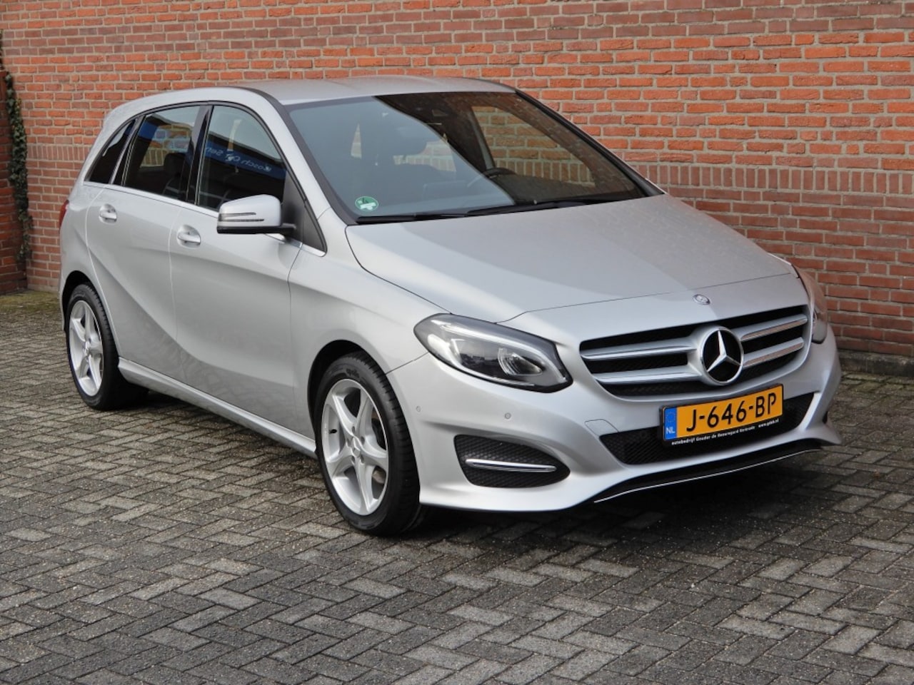 Mercedes-Benz B-klasse - 180 AMBITION  automaat - AutoWereld.nl
