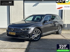 Volkswagen Passat Variant - 1.4 TSI GTE PHEV | HUD | Digitaal | Standkachel | IQ led |CAM | PDC | Blind