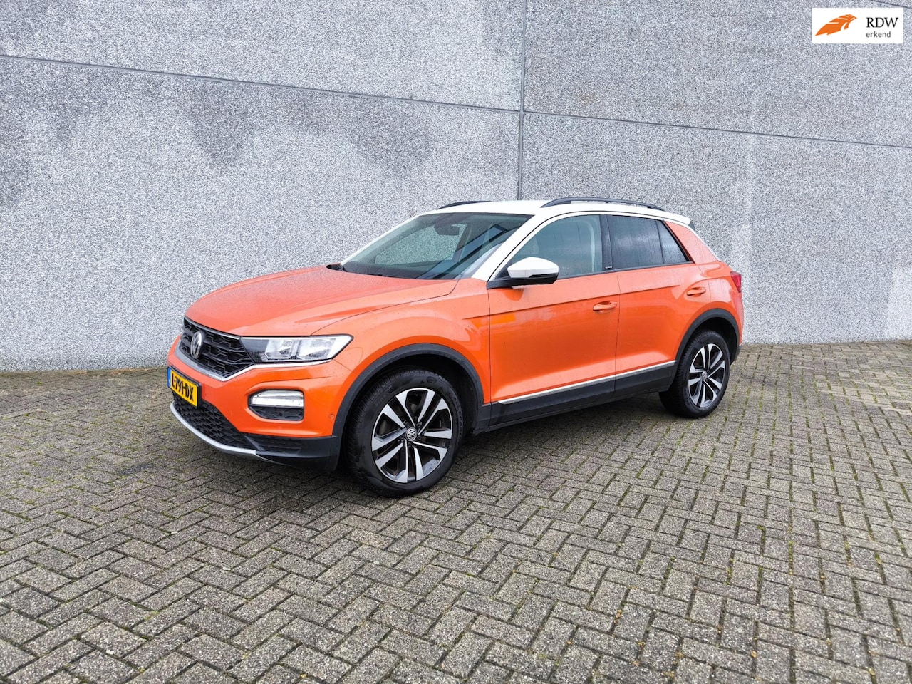 Volkswagen T-Roc - 1.6 TDI Style Business 1.6 TDI Style Business - AutoWereld.nl