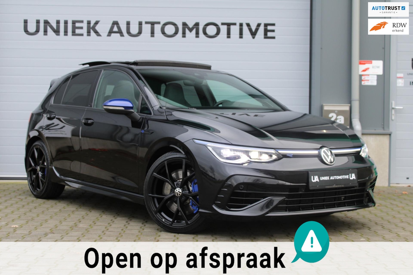 Volkswagen Golf - R 2.0 TSI 4MOTION R20 | 20 JAHRE | AKRAPOVIC | PANO | HARMAN KARDON | CAMERA | ACC | LED I - AutoWereld.nl