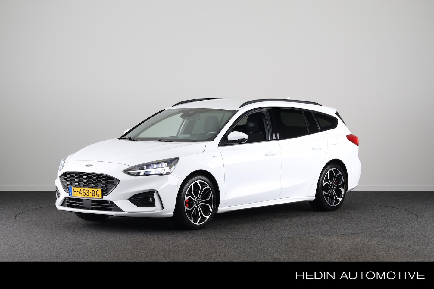 Ford Focus Wagon - 1.5 EcoBoost ST Line Business | Automaat | Afneembare Trekhaak | Carplay | Camera | 18 Inc - AutoWereld.nl