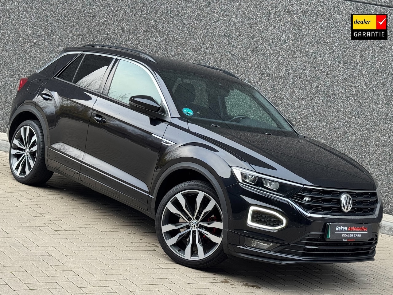 Volkswagen T-Roc - 2.0 TSI 4Motion 2 x R-line Virtual Carplay ACC - AutoWereld.nl