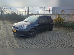 Ford Fiesta - 2.0-16V ST