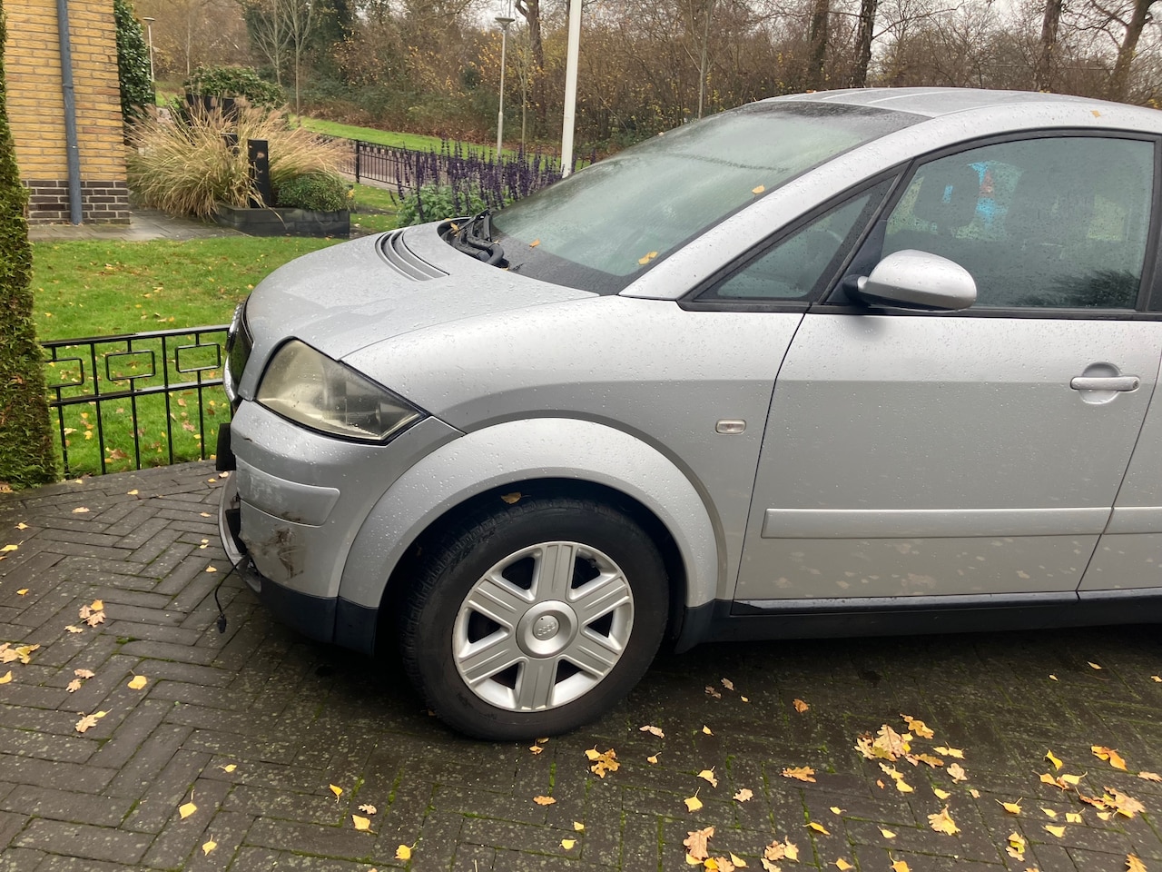 Audi A2 - 1.4 Nette Audi A2 met zeer geringe voorschade. (Alleen voorbumper) - AutoWereld.nl
