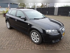 Audi A3 Sportback - 1.9 TDI Attraction 5 Deurs * AIRCO * LMV * Radio *