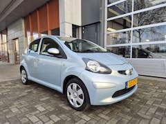 Toyota Aygo - 1.0-12V +